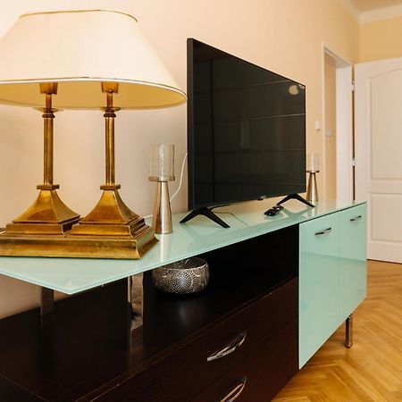 Apartments Tgm 11 カルロヴィ・ヴァリ エクステリア 写真
