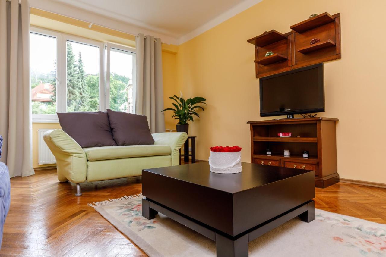 Apartments Tgm 11 カルロヴィ・ヴァリ エクステリア 写真