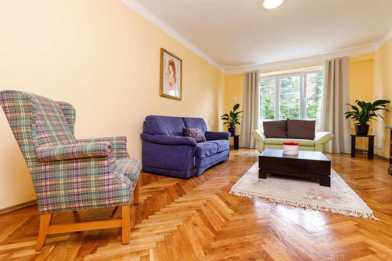 Apartments Tgm 11 カルロヴィ・ヴァリ エクステリア 写真