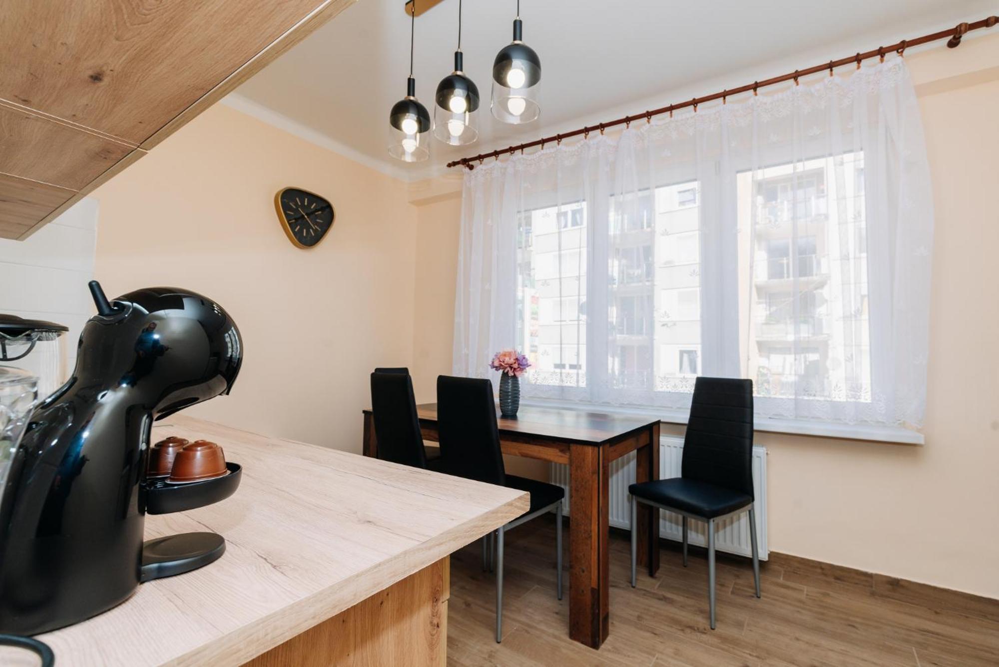 Apartments Tgm 11 カルロヴィ・ヴァリ エクステリア 写真