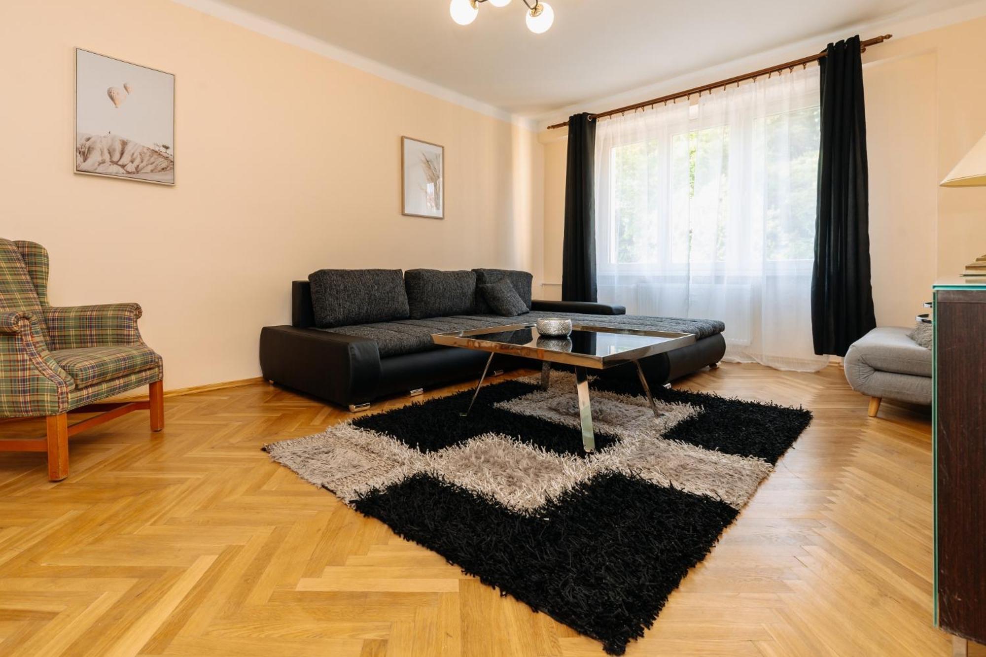 Apartments Tgm 11 カルロヴィ・ヴァリ エクステリア 写真